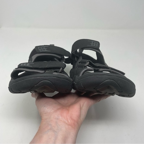 Teva Sandals – Adjustable Straps Size: 7 - Picture 5 of 13